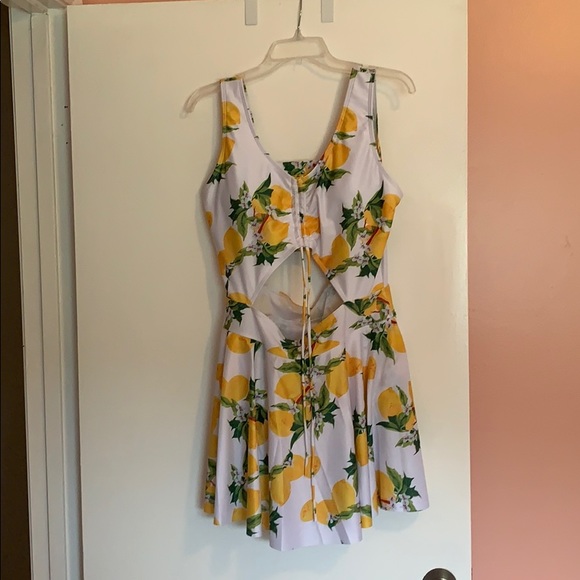 NWOT Lemon print swimsuit - Picture 3 of 4